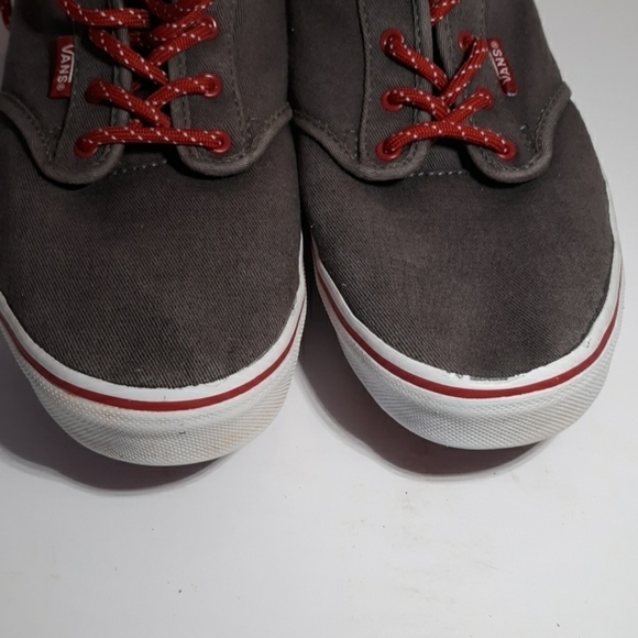 2013 Van's lace up canvas shoes - Picture 4 of 6